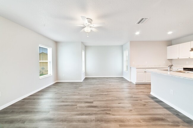 Photo - 254 Taylor Ln