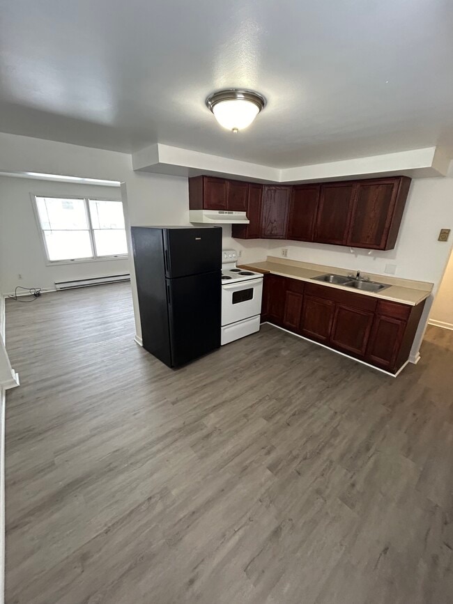 Kitchen - 209 Endwell St Unit Apt B