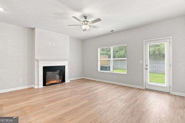Photo - 387 Lanier Cir