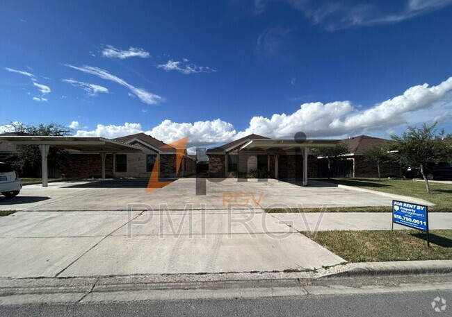 Building Photo - 2913 Linda Vista St Unit D Rental