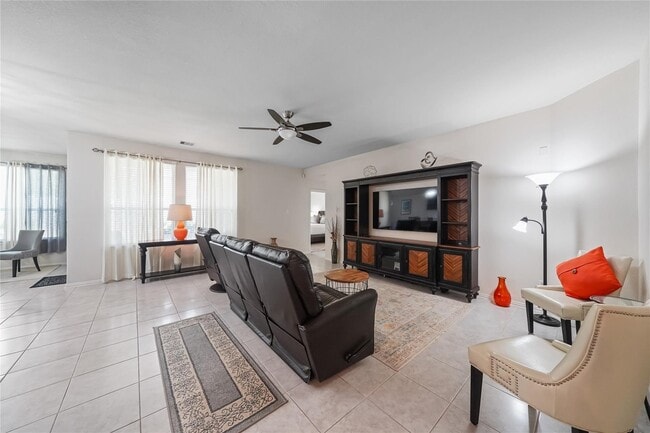 16330 Hillside Garden Ln