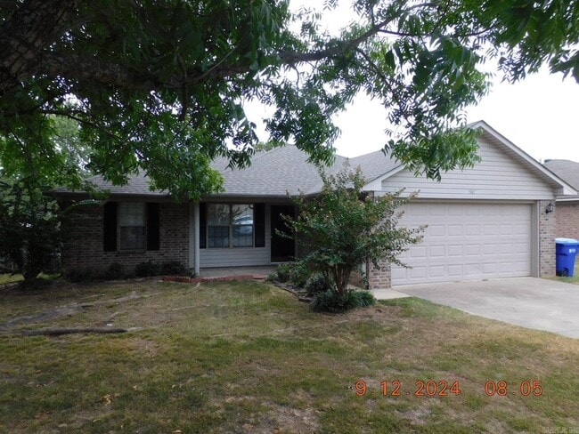 Building Photo - 1740 Appalachian Dr