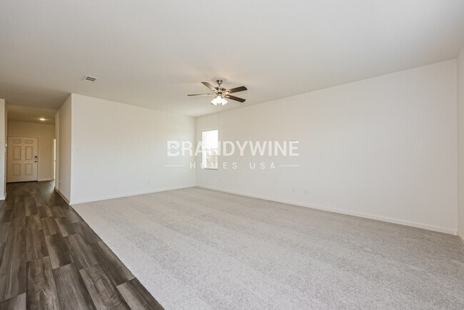 Photo - 8352 Sniptoe Dr