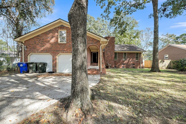 Renovated James Island Home! - Renovated James Island Home!