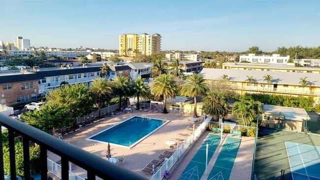 Building Photo - 1009 N Ocean Blvd Unit 503 Rental