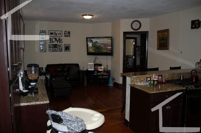Photo - Large 3.5 bed in Coolidge corner