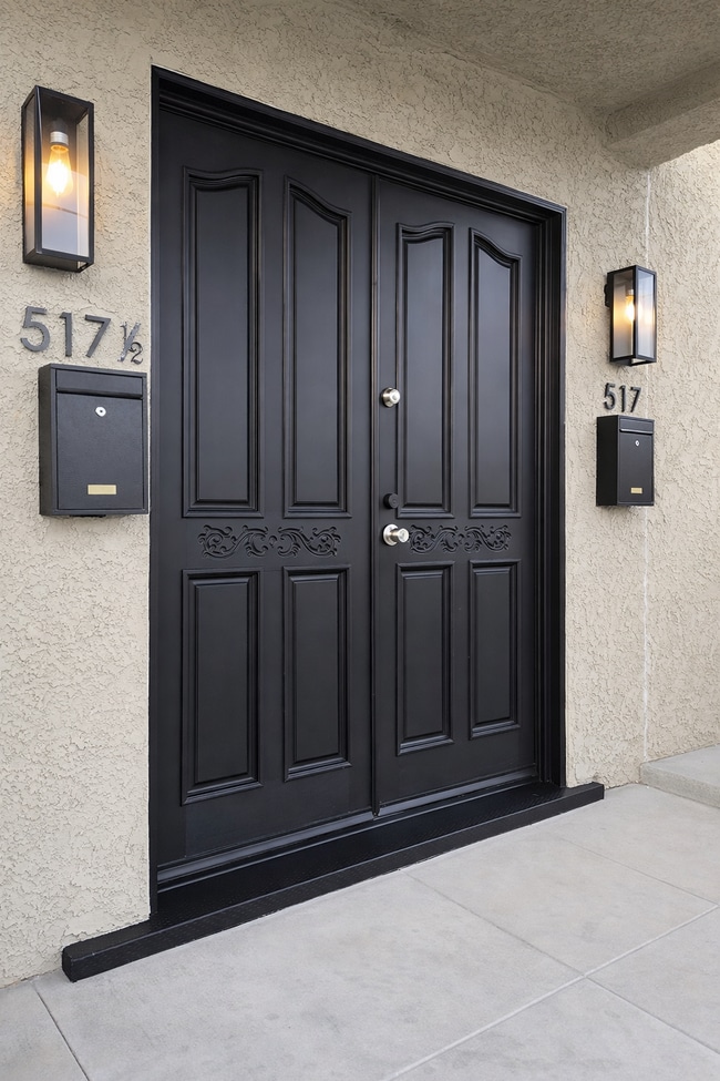 Photo - 517 Lime St Unit #1