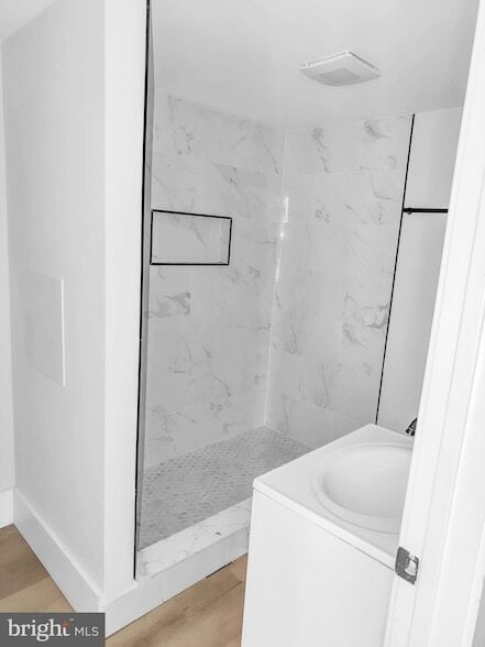 Photo - 232 N Franklin St