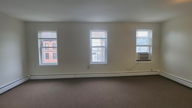Photo - 77 Colgate St Unit 3