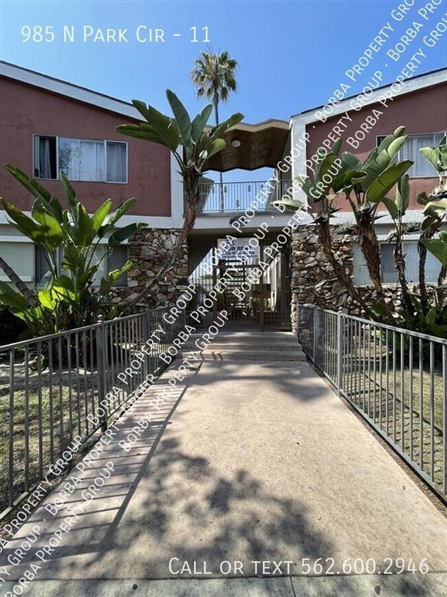 Photo - 985 N Pk Cir Apartment Unit 11