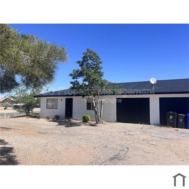 Building Photo - 21490 Bear Valley Rd Unit B