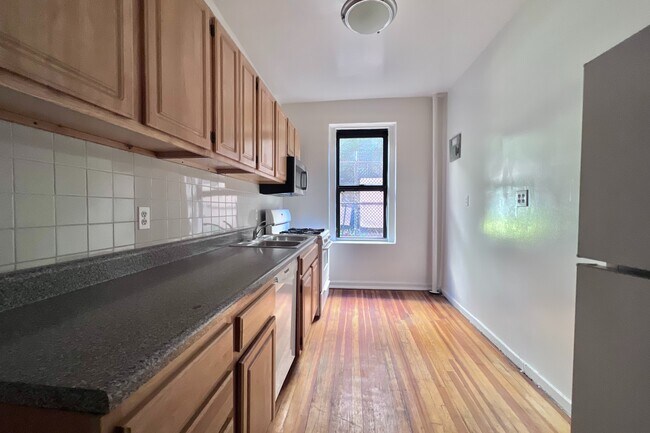 Photo - 615 Fort Washington Ave Unidad 2G