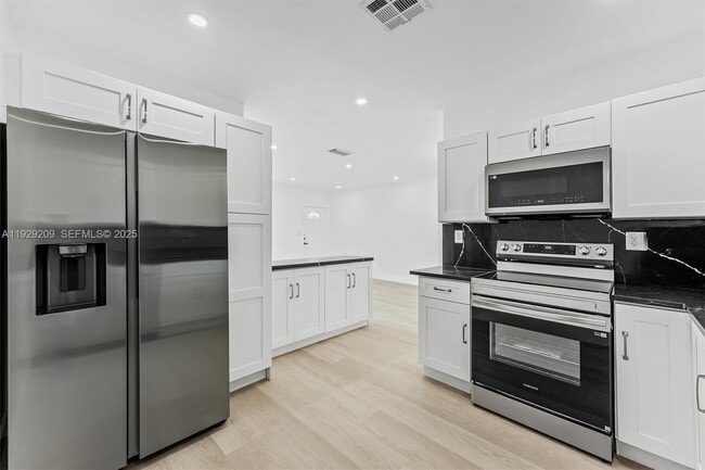 Photo - 2610 NW 83rd Ave