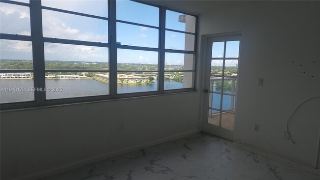 Photo - 1301 NE Miami Gardens Dr Unit 1412W