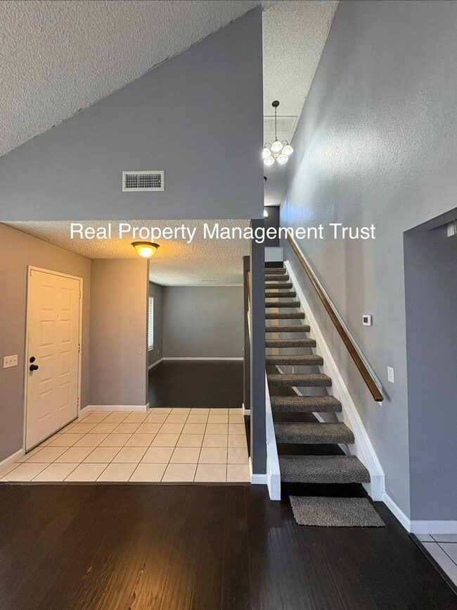 Photo - 10779 Anemone Cir