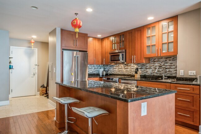 Photo - 1125 Maxwell Ln Unidad 204 Rental