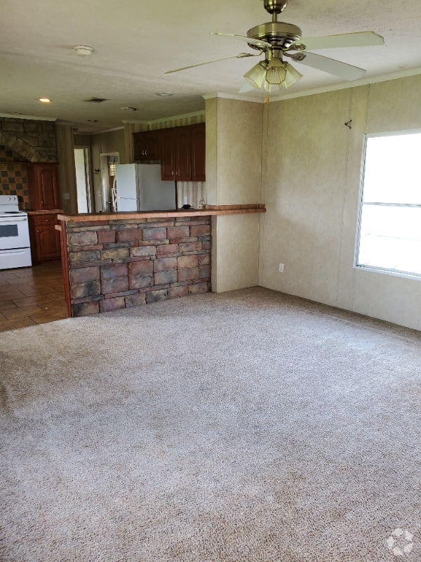 Building Photo - 857 Briscoe Rd Rental
