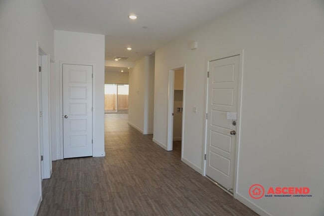 Photo - Charming Home in Gossamer Grove!