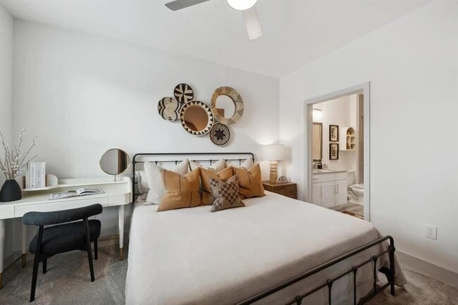 Photo - 945 Blakey Ln Unidad 11306
