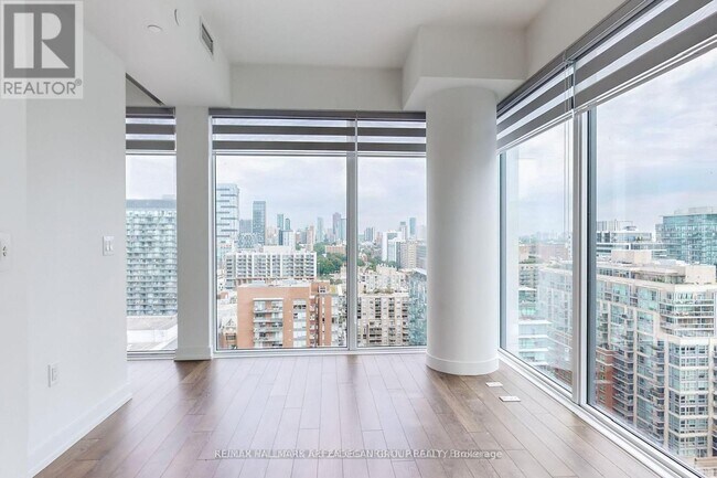 Photo - 158 Front St E Unit 1908