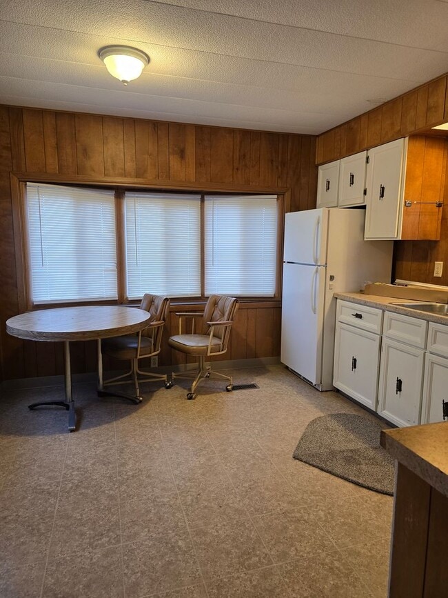 Photo - Affordable, Cute, Cozy