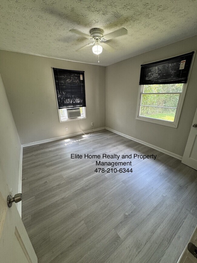 Photo - 3935 Spencer Cir Casa