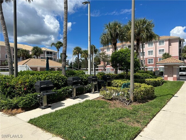 Photo - 15901 Pointe Cir Unidad 402