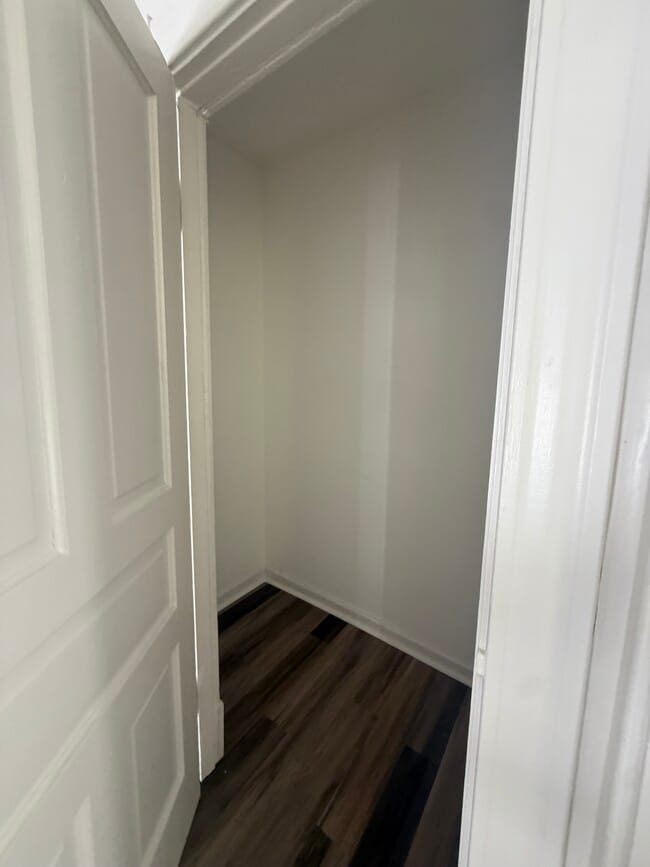 Photo - 5617 Abbottsford St Unit 2