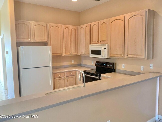 Photo - 1521 Gardenton St NW