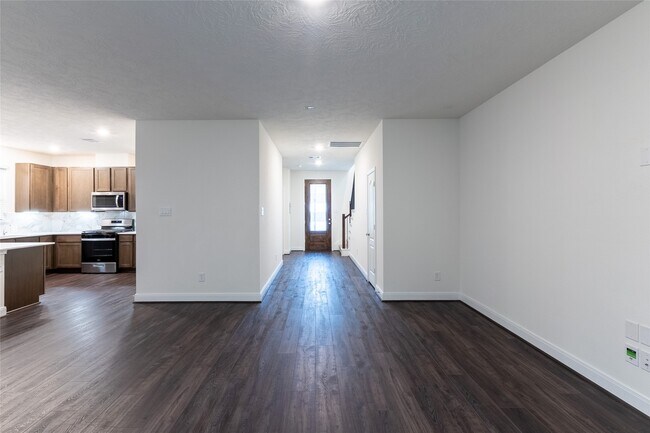 Photo - 27646 Mesabe Dr