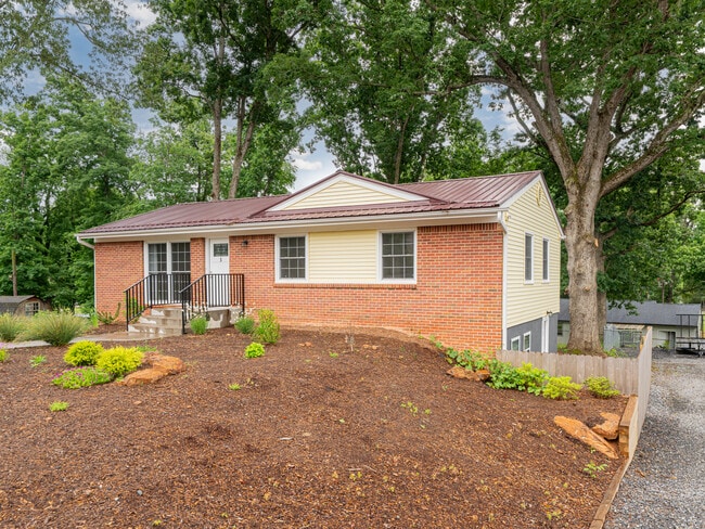 Photo - 3 Southwicke Ct House