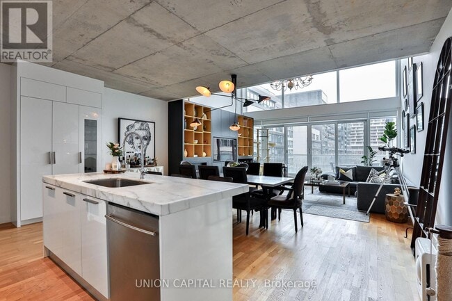 Photo - 75 Portland St Unité 504