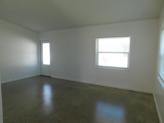 Photo - 1811 Highland Ave Unidad 1811