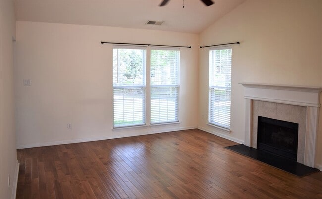 Photo - Cute Ranch Style Home - Fenced Yard