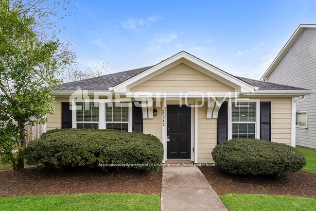 Building Photo - 20942 Patriot Park Ln