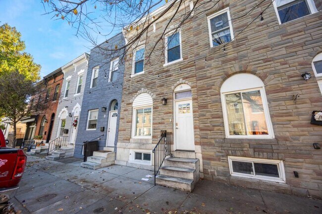 Photo - 10 N Ellwood Ave