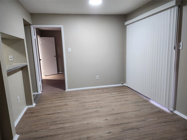 6602 Harbor Town Dr Unit 408