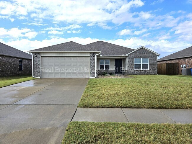 Photo - 319 Waterside Dr
