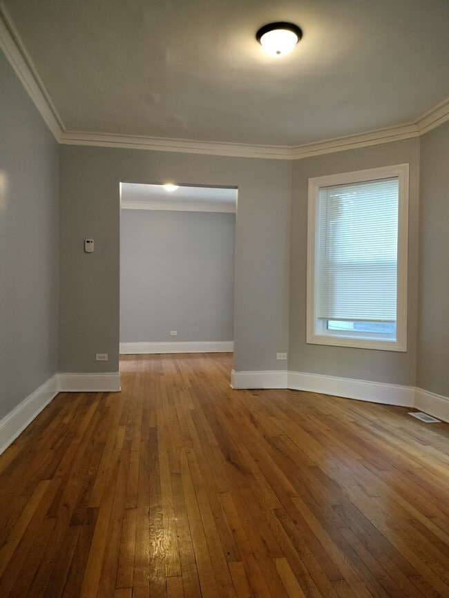 Photo - 7408 S Eberhart Ave Unit 1R