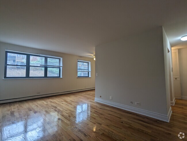 Building Photo - 531 W Aldine Ave Unit 212 Rental