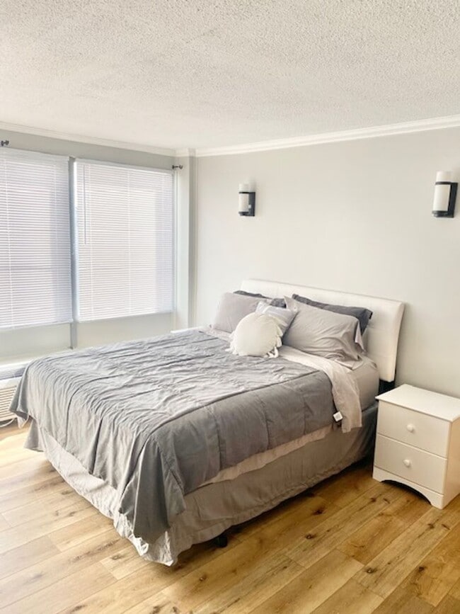 Photo - University Towers #301 - FURNISHED studio within walking distance to UTK, Fort Sanders Medical Ce...