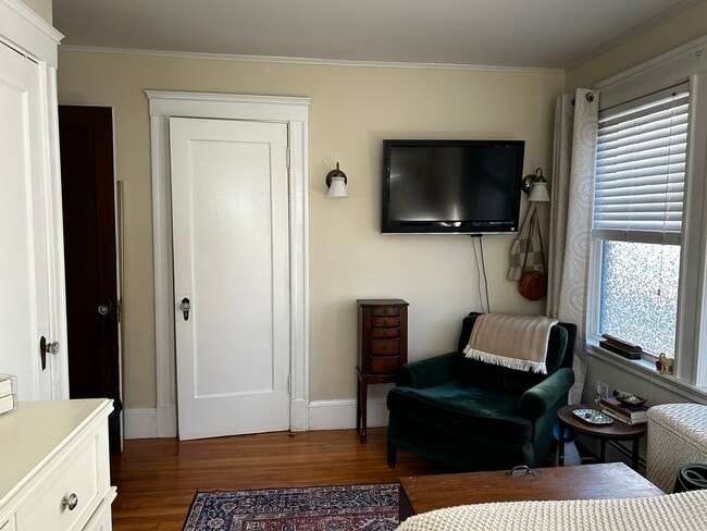 Building Photo - 15 Stetson St Unit 1