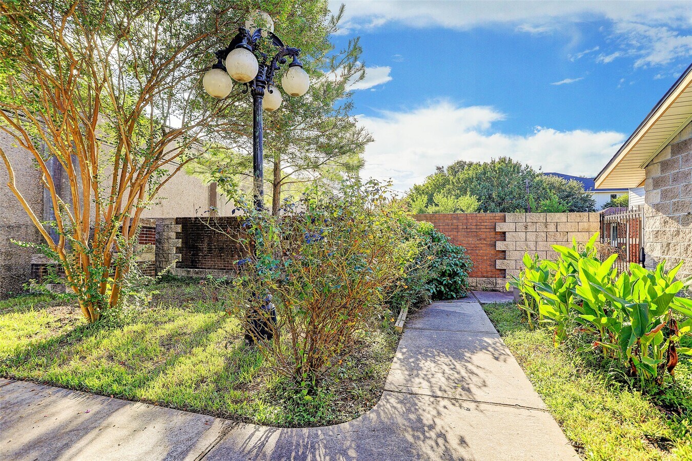 Photo - 4315 Woodvalley Dr