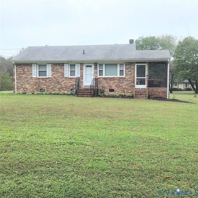 Building Photo - 9005 Pine Hill Rd