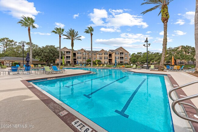 Photo - 13810 Sutton Park Dr N Unit 522