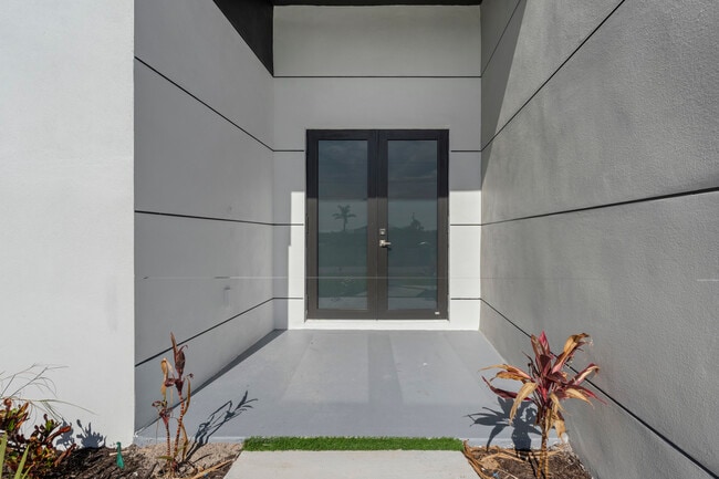 Photo - 4233 Jacaranda Pkwy W