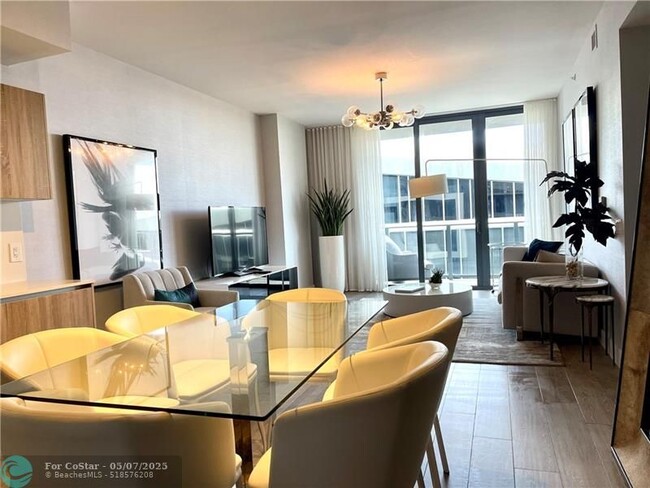 Photo - 2960 NE 207th St Apartment Unit 1008