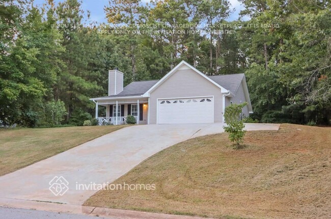 Photo - 415 Cambridge Way