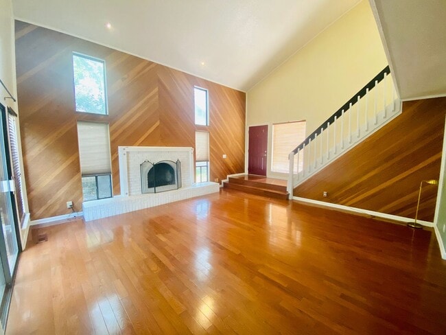 Photo - {13042} Contemporary in Lenexa + Fenced Yard + All Appliances Included