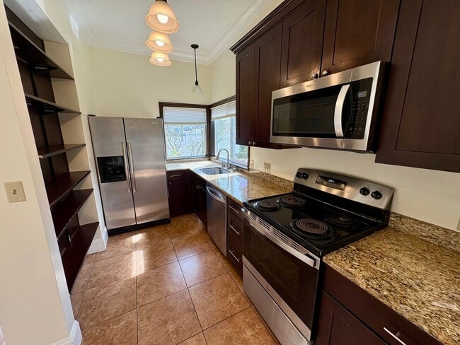 Photo - BURGAN DENSMORE Unidad 4901